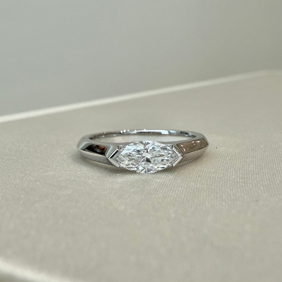 DDS訂製婚戒 | 馬眼形幾何全包鑲鑽石戒指