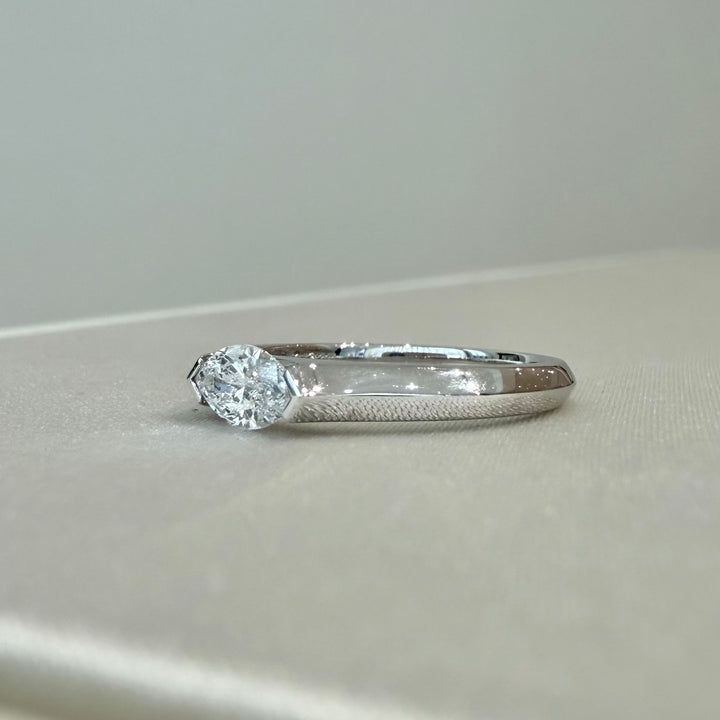 DDS訂製婚戒 | 馬眼形幾何全包鑲鑽石戒指