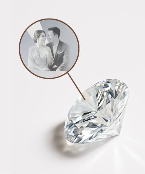 鑽石桌面內部刻印照片放大圖｜微雕技術展示